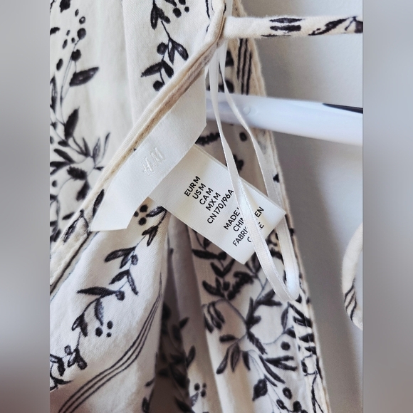 H&M Cover UP OFF White Black Floral Maxi Cotton Vacation Dress M L - Picture 4 of 10